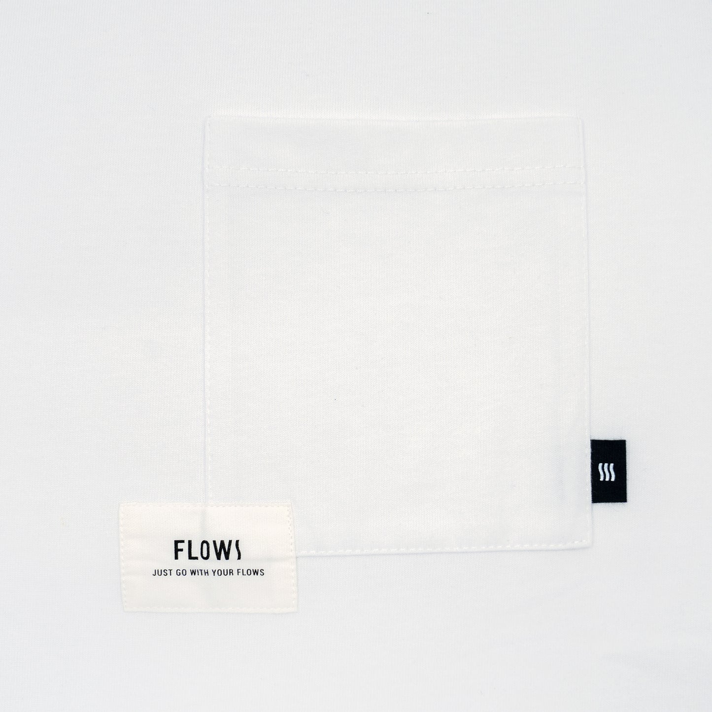 FLOWS TEE04 Label Pocket T-Shirt