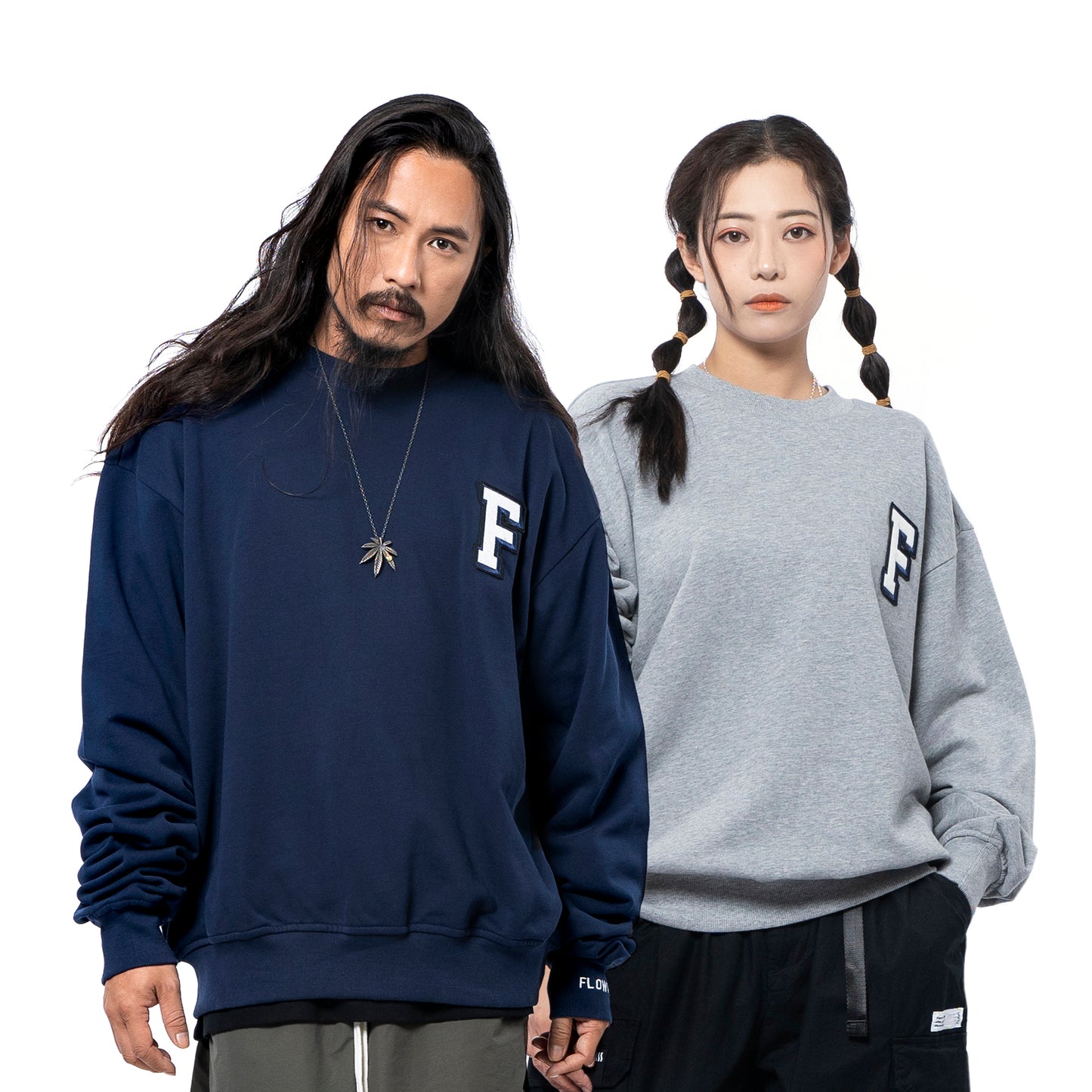 FLOWS SWT02 Logo Badge Crewneck Sweatshirt