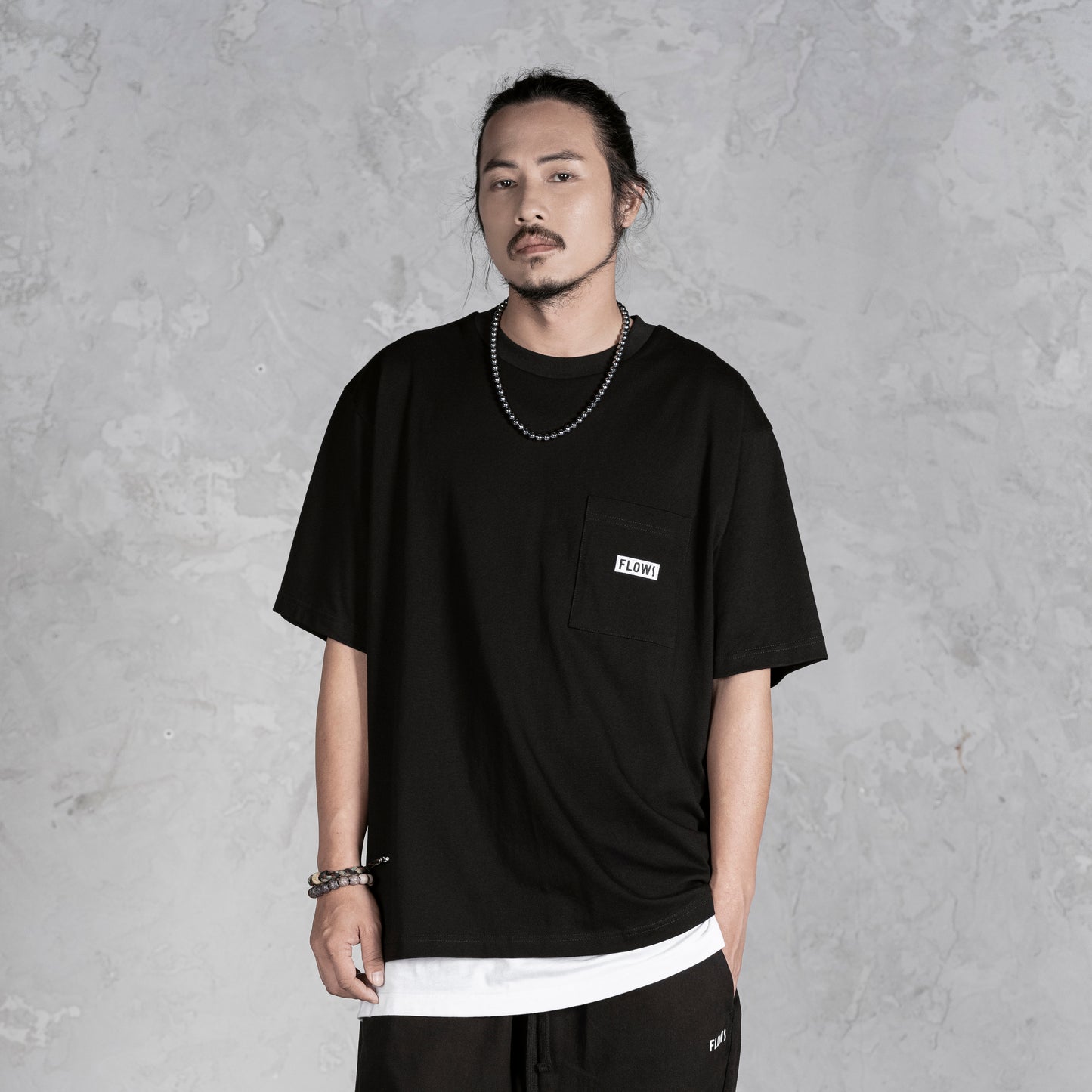 FLOWS TEE02 Pocket T-Shirt