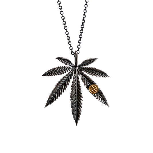 FLOWS MLP01O - Leaf Pendant (Oxidized 925 Silver With 9K Gold Logo)