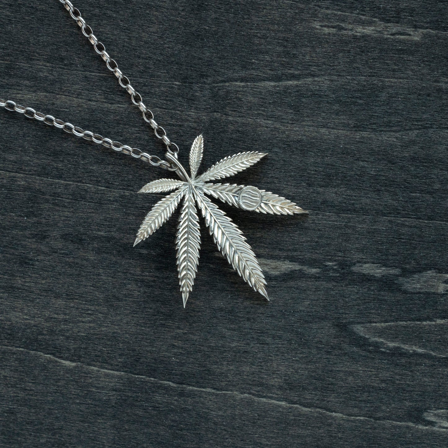 FLOWS MLP01S - Leaf Pendant (925 Silver)