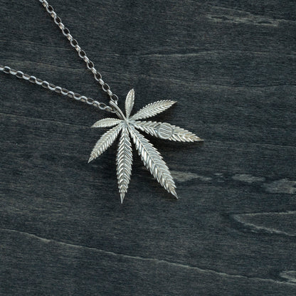 FLOWS MLP01S - Leaf Pendant (925 Silver)