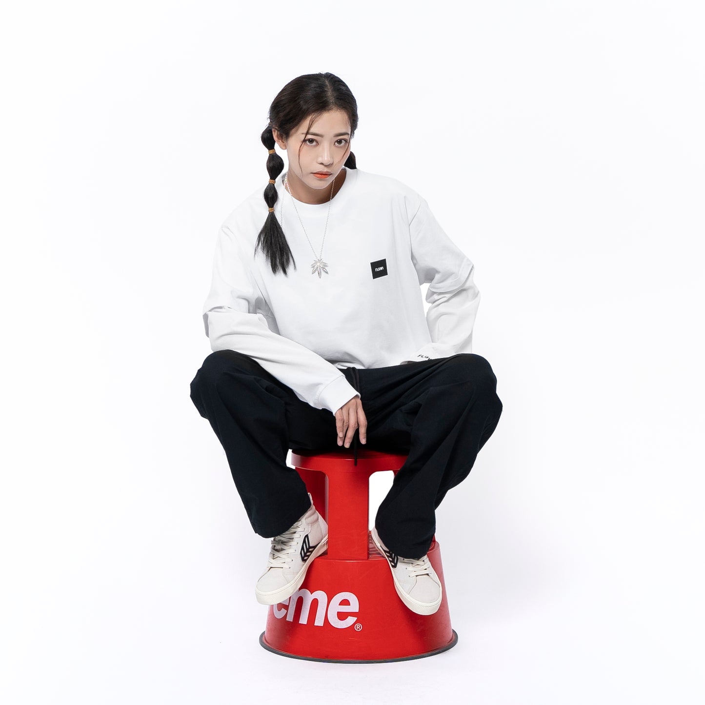 FLOWS TEE09 Basic Logo Tee